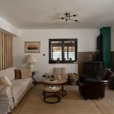 Kuca Za Odmor Aria ラブナ・ゴラ